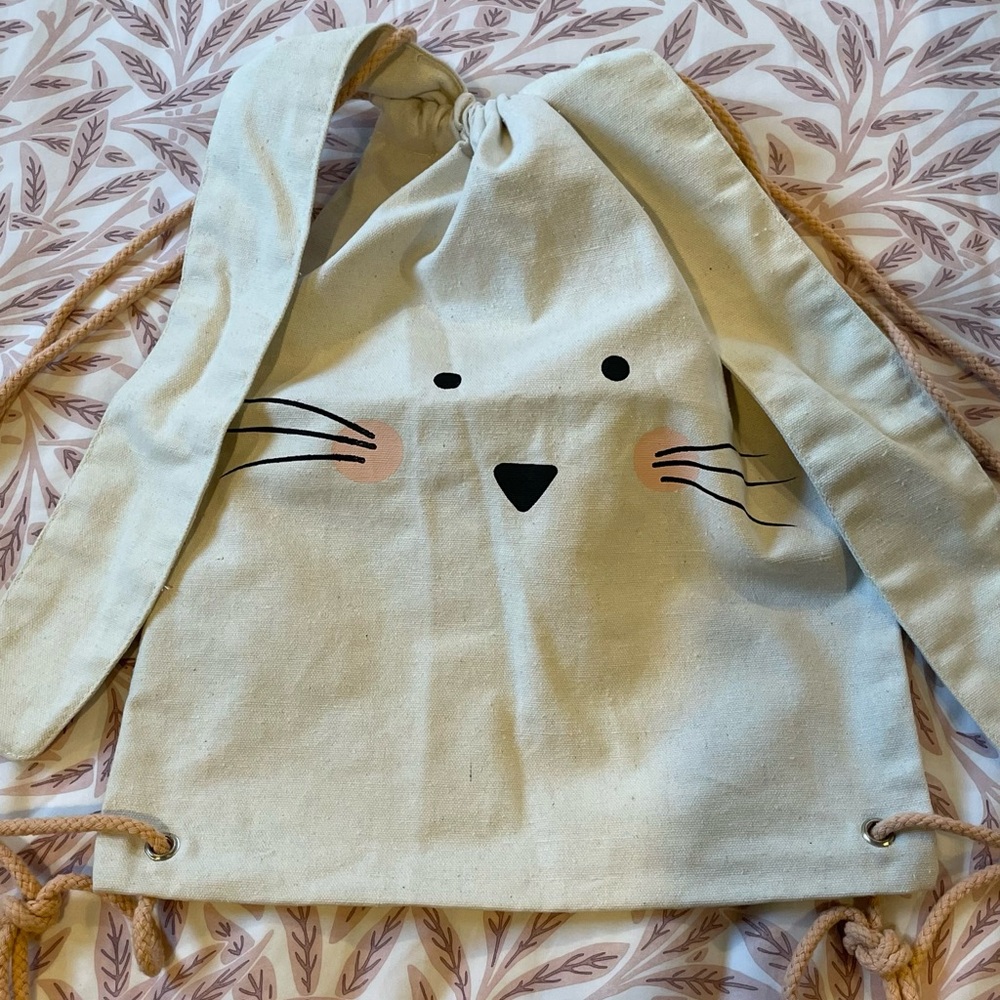 Kids Cream Bunny Drawstring Backpack with Pink Cheeks - Picture 2 of 2